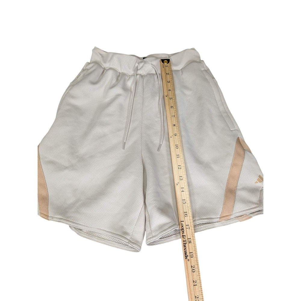 Adidas Basketball Select Shorts Mens XS 7 Inch Off White Tan IC2409 NWT - Picture 7 of 8